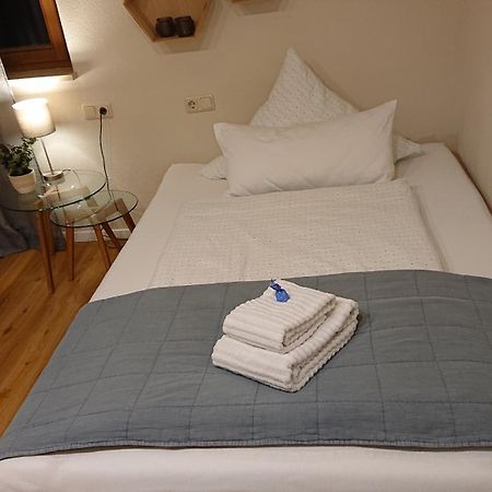 Gemuetliche Ferienwohnung Am Ortsrand Kreuzwertheim Bagian luar foto