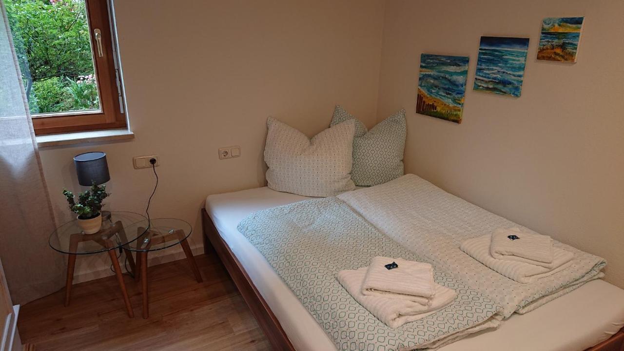 Gemuetliche Ferienwohnung Am Ortsrand Kreuzwertheim Bagian luar foto