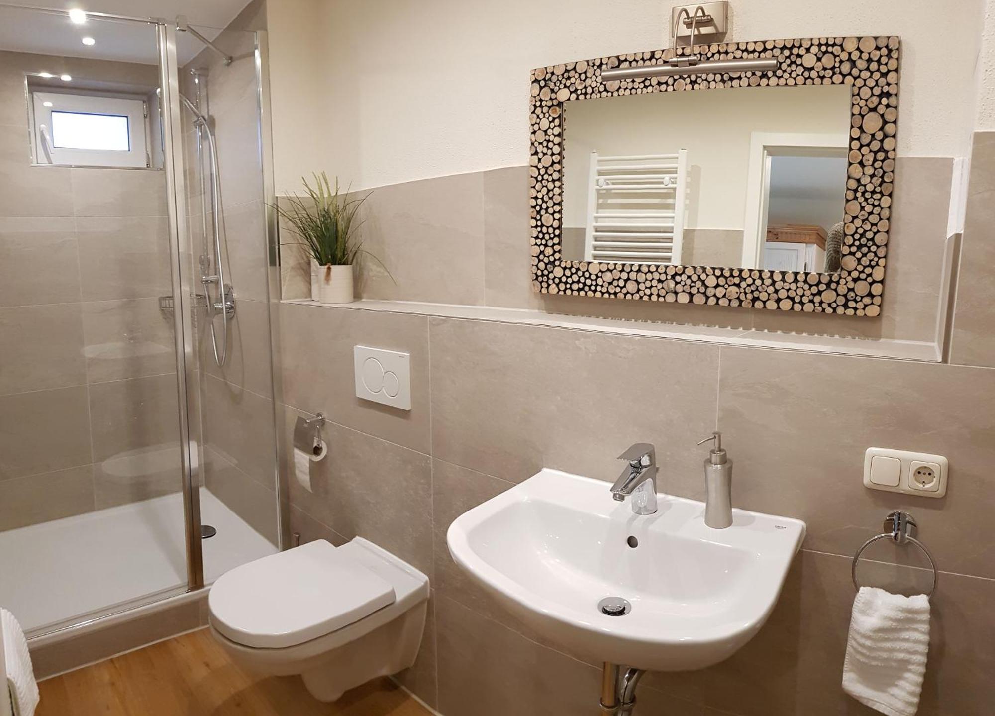 Gemuetliche Ferienwohnung Am Ortsrand Kreuzwertheim Bagian luar foto